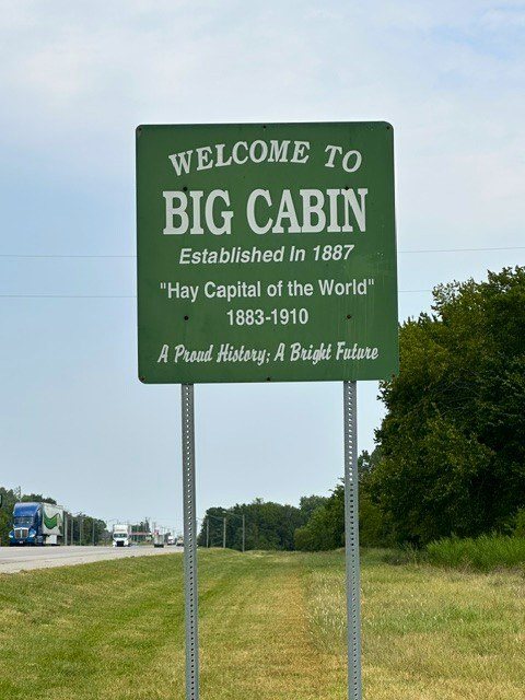 Town welcome sign — Big Cabin, Oklahoma